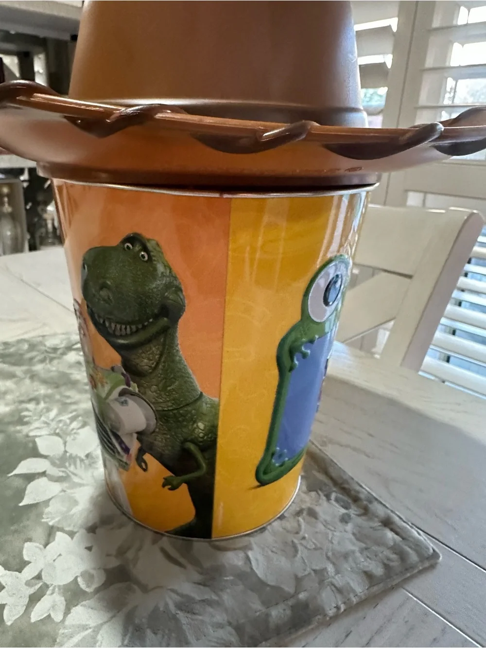 Woody bucket Party Favor Cup - Brown & Yellow